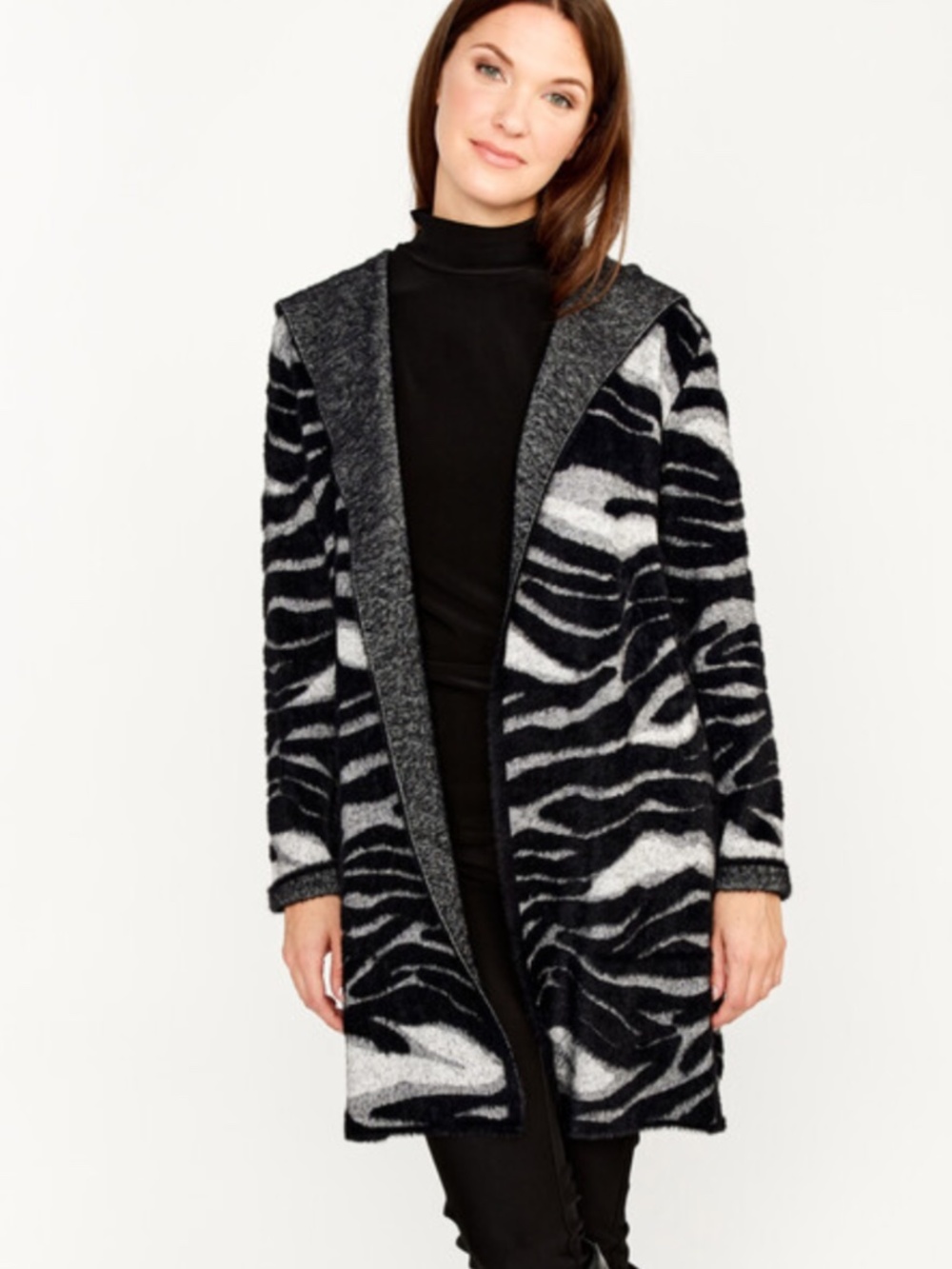 Frank Lyman Size M Zebra Print Sweater